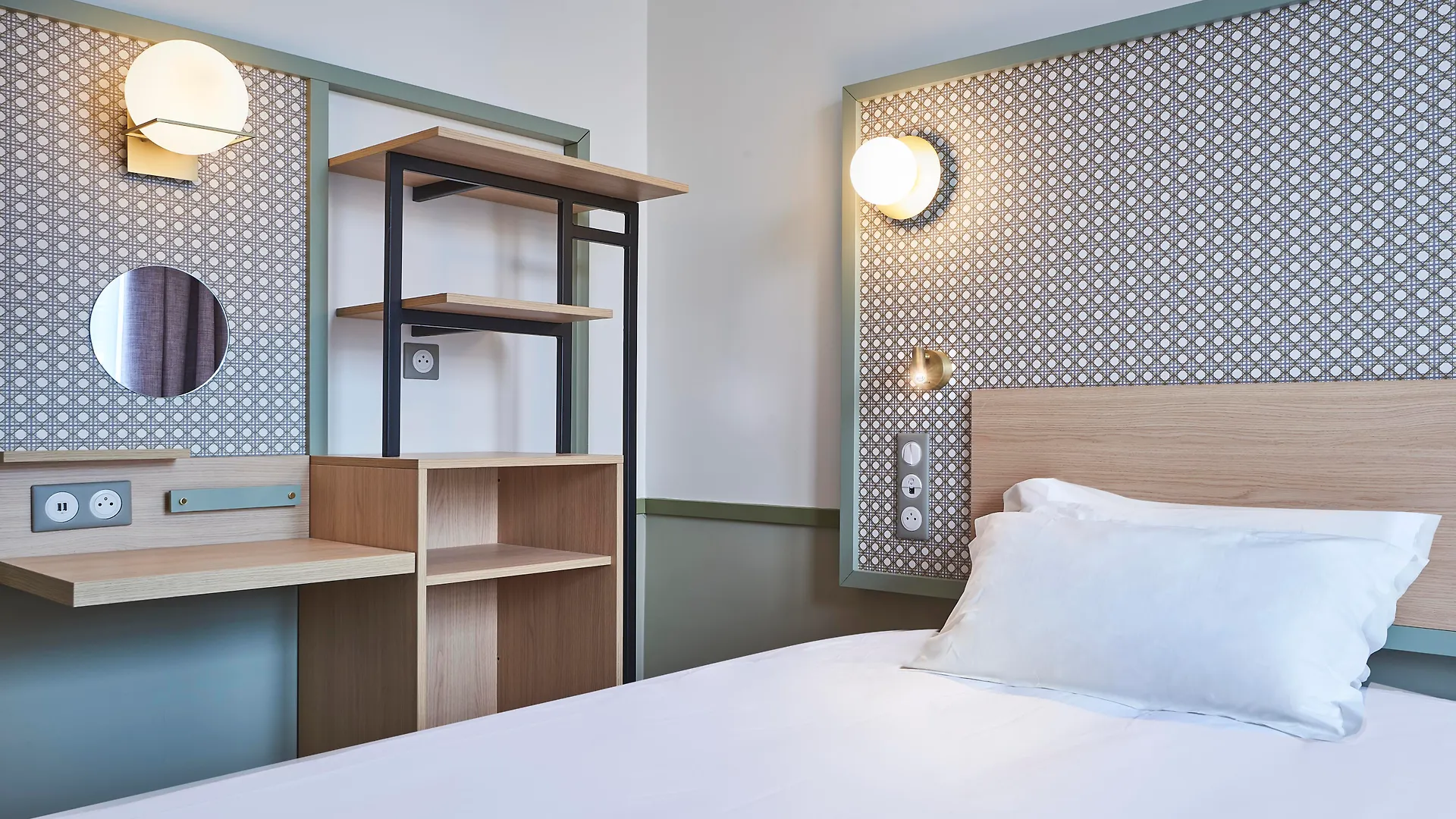 Cervantes By Happyculture Hotel 3*